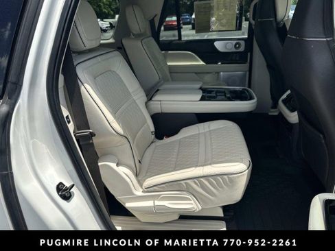 Used 2023 Lincoln Navigator L Black Label AWD/4WD image 16