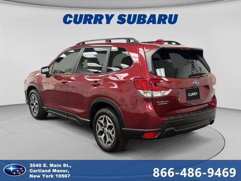 Certified 2023 Subaru Forester Premium AWD/4WD image 3