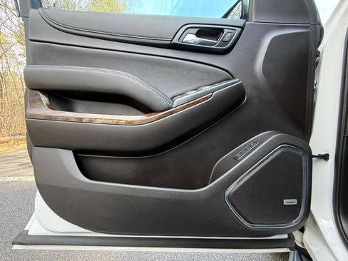 Used 2018 Chevrolet Tahoe LT image 12