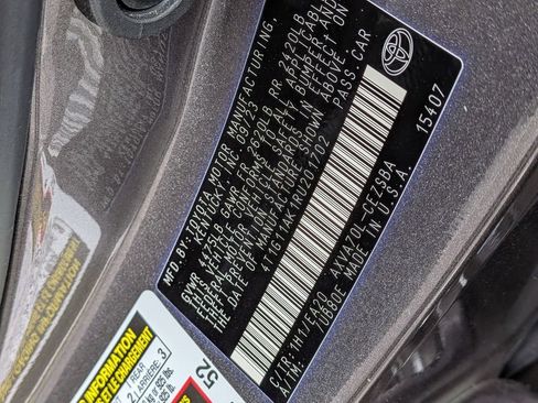 Used 2024 Toyota Camry SE image 32