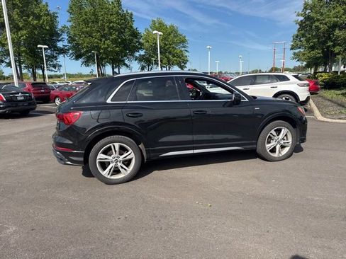 Used 2021 Audi Q3 2.0T Premium w/ Convenience Package AWD/4WD image 13