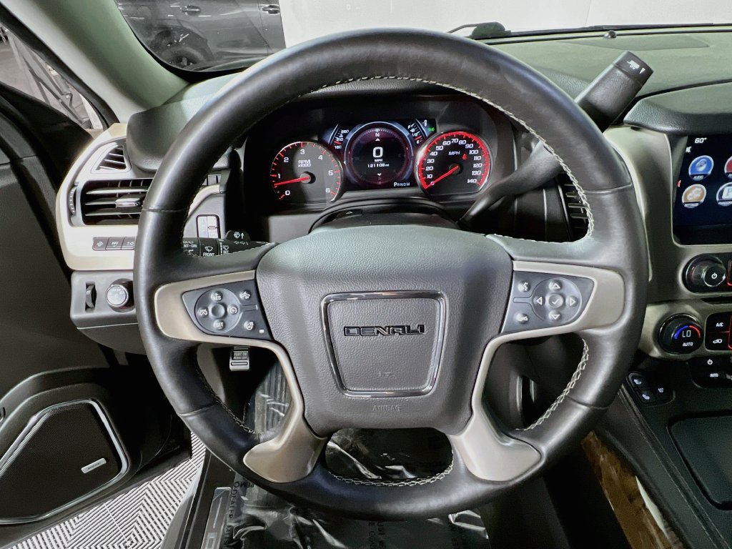 Used 2016 GMC Yukon Denali w/ Open Road Package AWD/4WD image 10