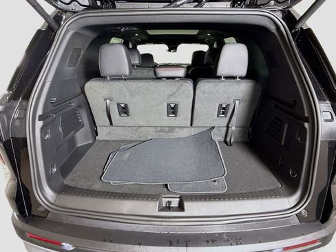 New 2026 Chevrolet Traverse Z71 w/ Enhanced Driving Package AWD/4WD image 29