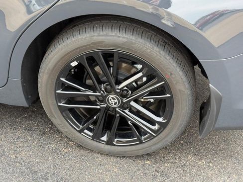 Certified 2025 Toyota Camry SE w/ Convenience Package image 8