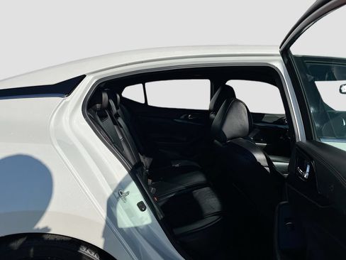 Used 2022 Nissan Maxima SR w/ Sport Mat Group FWD image 27