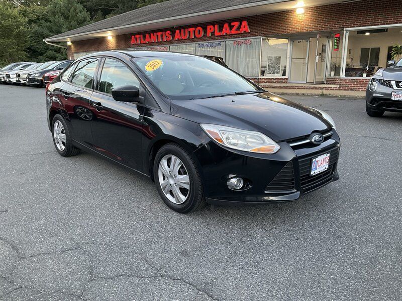 Used 2012 Ford Focus SE FWD image 3