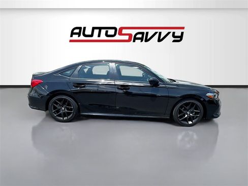 Used 2023 Honda Civic Sport image 8