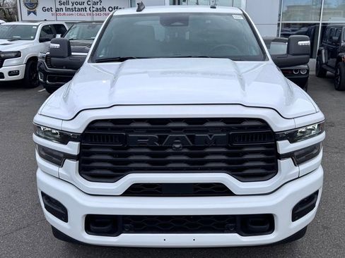 Used 2025 RAM 2500 Big Horn AWD/4WD image 2
