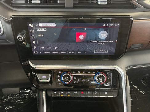 Used 2023 GMC Sierra 1500 Denali Ultimate AWD/4WD image 16