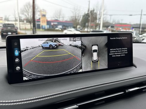 Used 2025 Genesis Electrified GV70 Advanced w/ Prestige Package image 30