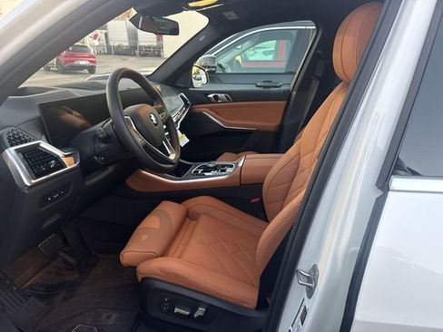 Used 2026 BMW X5 xDrive40i image 2