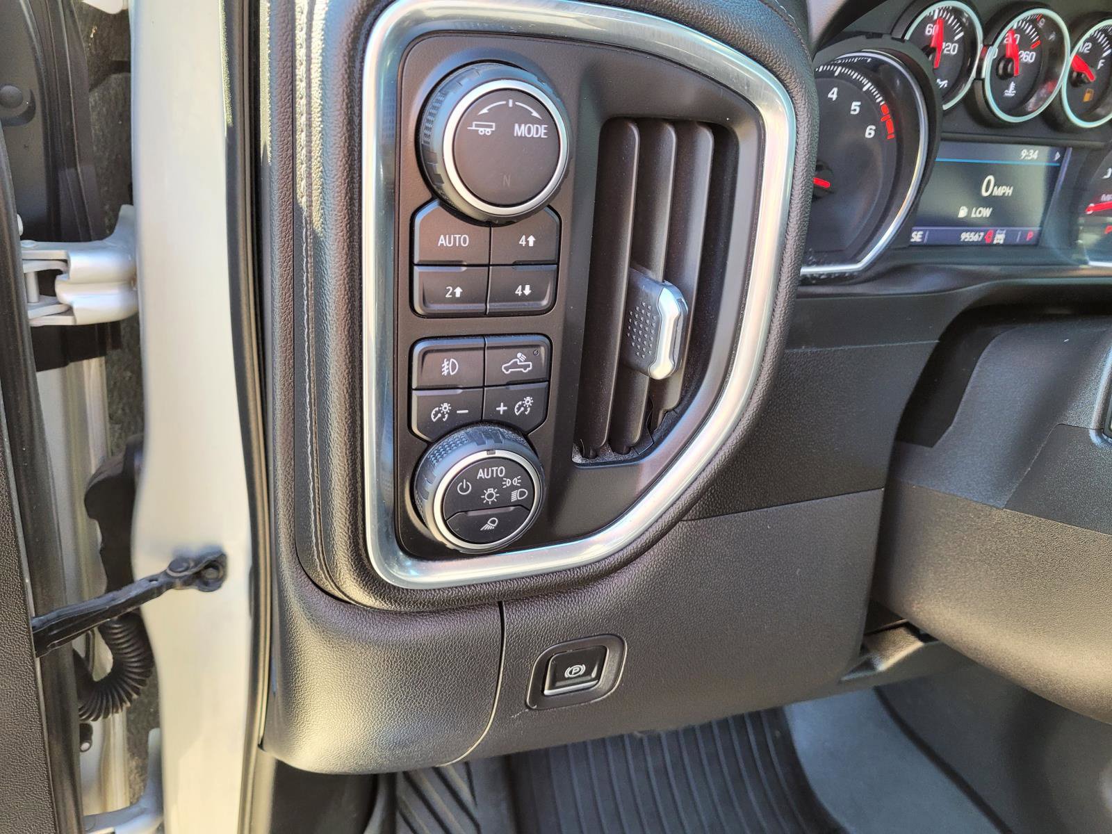 Used 2022 Chevrolet Silverado 1500 RST w/ Texas Edition Plus AWD/4WD image 25