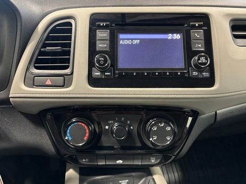 Used 2021 Honda HR-V LX image 26
