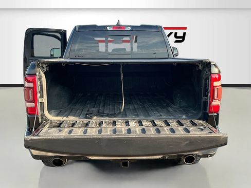 Used 2019 RAM 1500 Laramie AWD/4WD image 26