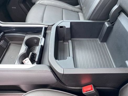 Used 2023 GMC Yukon Denali w/ LPO, Floor Liner Package AWD/4WD image 15