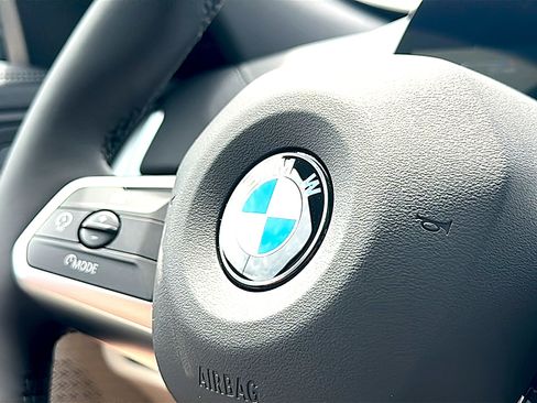 New 2026 BMW X2 xDrive28i w/ Technology Package AWD/4WD image 21