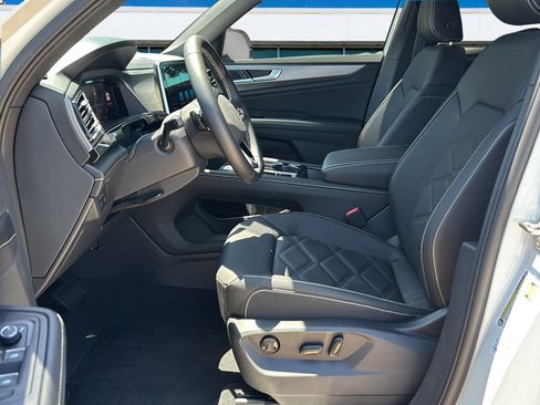 New 2026 Volkswagen Atlas Cross Sport SE AWD/4WD image 21
