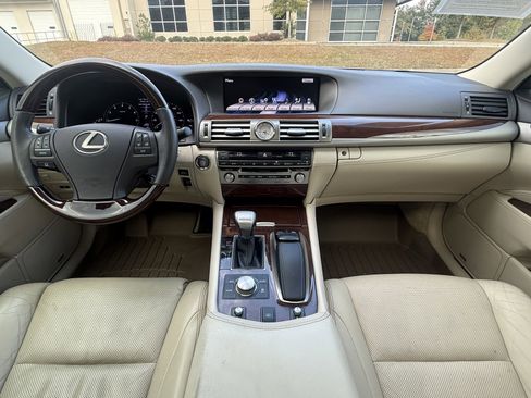 Used 2014 Lexus LS 460 image 22