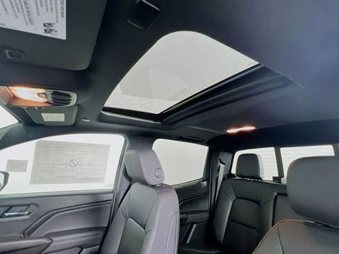 New 2026 GMC Canyon Elevation w/ Convenience Package image 20