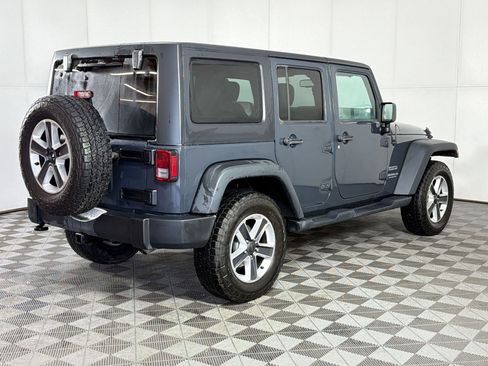 Used 2017 Jeep Wrangler Unlimited Sport w/ Quick Order Package 24S AWD/4WD image 9