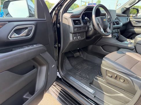 Used 2023 Chevrolet Tahoe Premier AWD/4WD image 20