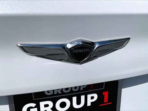 Used 2017 Genesis G80 3.8 RWD image 30