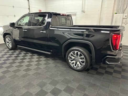 Used 2023 GMC Sierra 1500 Denali w/ Denali Reserve Package AWD/4WD image 6