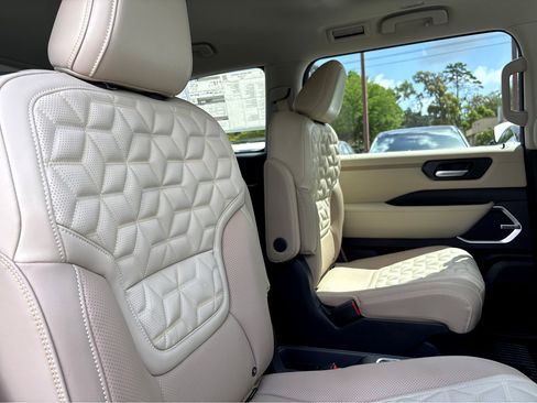 New 2026 Nissan Armada Platinum w/ Accent Package image 14