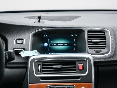 Used 2016 Volvo S60 T5 Premier FWD image 15