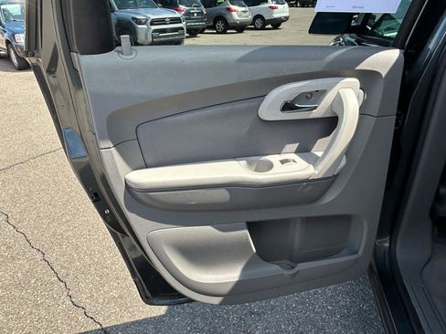 Used 2011 Chevrolet Traverse LS AWD/4WD image 14