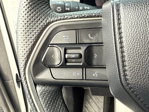 Certified 2026 Toyota Tacoma TRD Off-Road AWD/4WD image 31
