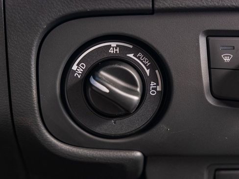 New 2025 Nissan Frontier PRO-4X image 17