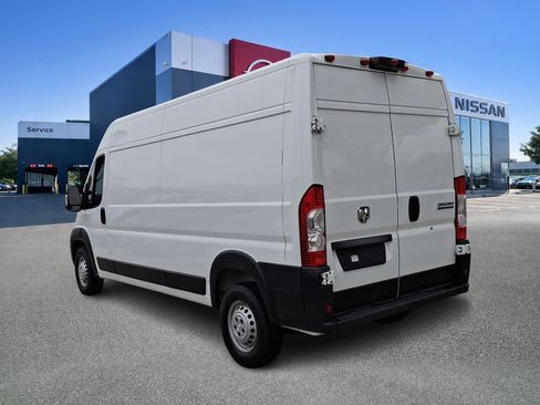 Used 2025 RAM ProMaster 3500 w/ Convenience Group FWD image 4