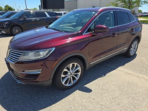 Used 2017 Lincoln MKC Select AWD/4WD image 4