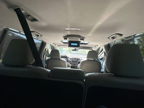 Used 2021 Honda Pilot Touring image 32