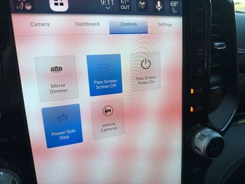 Used 2025 RAM 1500 Limited AWD/4WD image 22