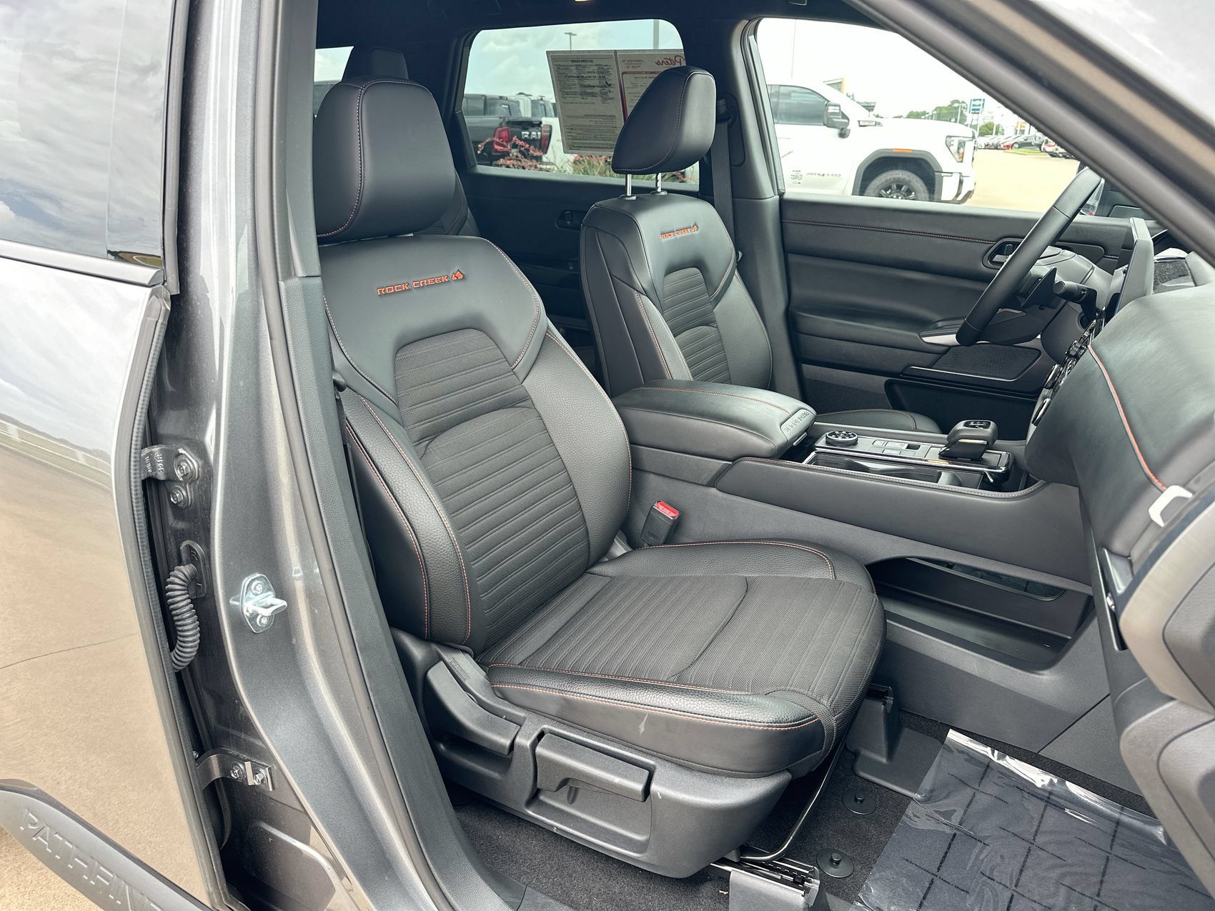 Used 2026 Nissan Pathfinder Rock Creek AWD/4WD image 24