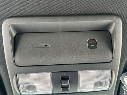 New 2025 Nissan Frontier PRO-4X image 11