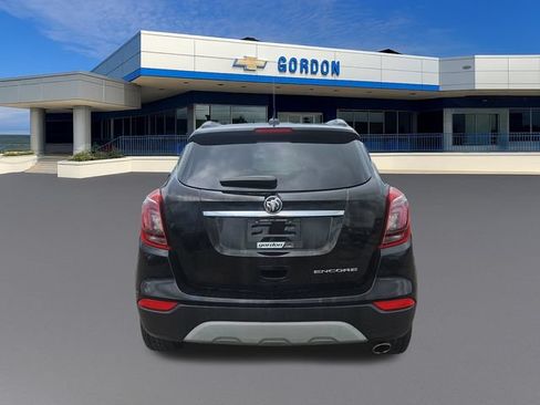 Used 2022 Buick Encore Preferred FWD image 4