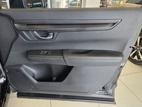 Certified 2025 Honda CR-V EX image 22
