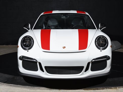 Used 2016 Porsche 911 R RWD image 10