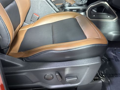 Used 2024 Ford Bronco Outer Banks image 34