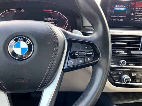 Used 2020 BMW 530i w/ Convenience Package RWD image 25
