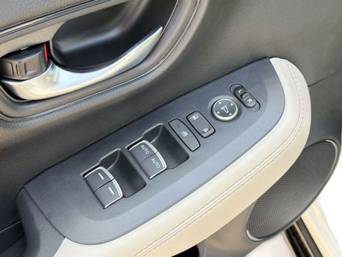 New 2026 Honda HR-V EX-L image 19