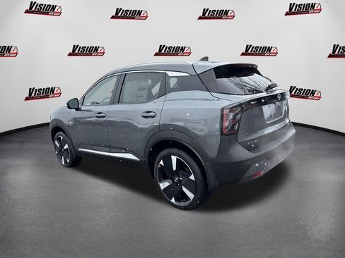 New 2026 Nissan Kicks SR w/ Cold Weather Package image 7