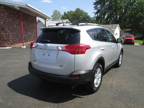 Used 2014 Toyota RAV4 XLE AWD/4WD image 40