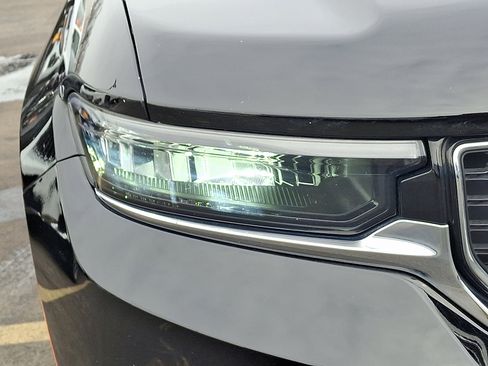 Certified 2022 Jeep Grand Cherokee Limited w/ Luxury Tech Group II image 9