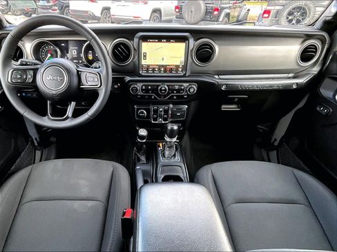 Used 2023 Jeep Wrangler Unlimited w/ Cold Weather Group image 21