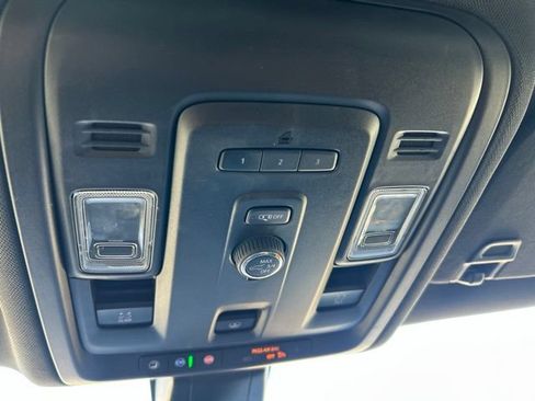 Used 2021 Chevrolet Tahoe Z71 AWD/4WD image 26