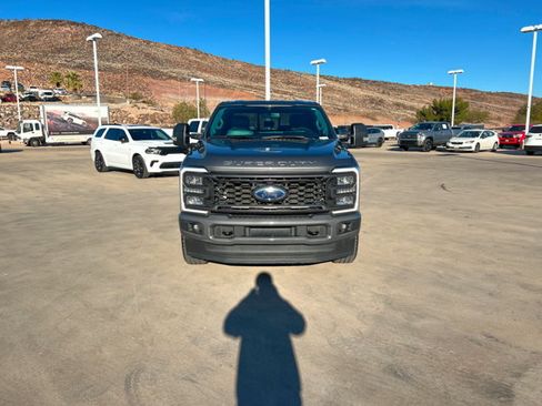Used 2023 Ford F350 XLT w/ XLT Premium Package image 8